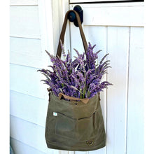 Load image into Gallery viewer, Gardener's Market & Harvest Bag - The Celtic Farm