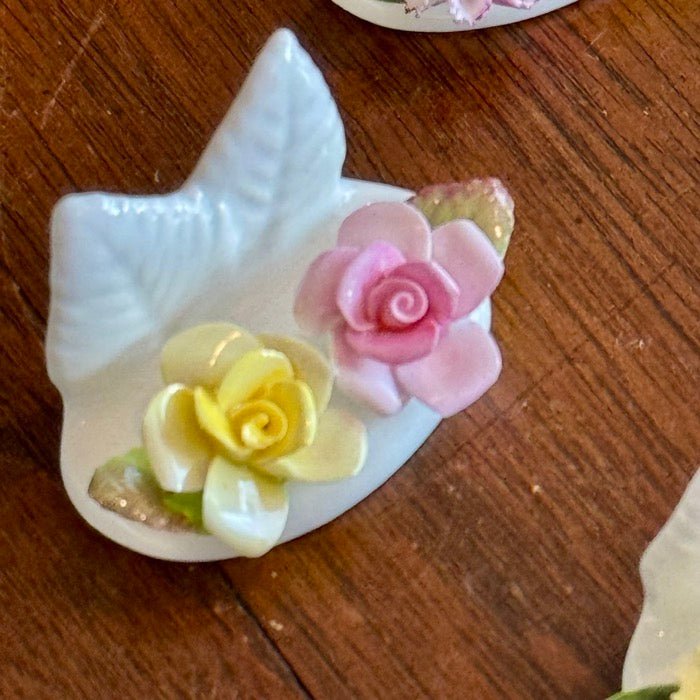 コルポート COALPORT October お花 陶器 置物 展示品 Vintage Coalport Flower Place Card Holders | Bone China – The