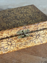 Load image into Gallery viewer, Antique Pyrography Jewelery Box (1890-1910) - Wooden Box with Brass Hinges