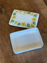 Load image into Gallery viewer, Floral Wedgewood Kingcup Bone China Trinket Box