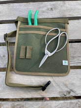 Load image into Gallery viewer, Garden Gift Box - The Sharps (Pruners, Scissors and Belt)
