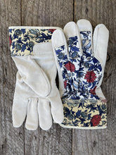 Load image into Gallery viewer, Gardening Gift Box - Gloves, Copper and Snips for the Gardener - The Celtic Farm