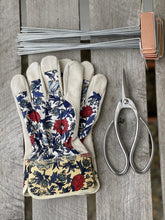 Load image into Gallery viewer, Gardening Gift Box - Gloves, Copper and Snips for the Gardener - The Celtic Farm