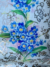 Load image into Gallery viewer, Pearl de Laze Vintage English Bowl - The Celtic Farm