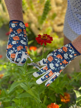 Load image into Gallery viewer, Women&#39;s Floral Gardening and Project Gloves - The Celtic Farm