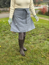 Load image into Gallery viewer, Provence Blue Linen Apron with Wraparound Tie