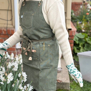Best Gardening Apron - Waxed Canvas Apron with Pockets – The