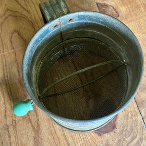 Vintage Bromwell's Tin Sifter (Made in USA) | Wood Crank - The Celtic Farm