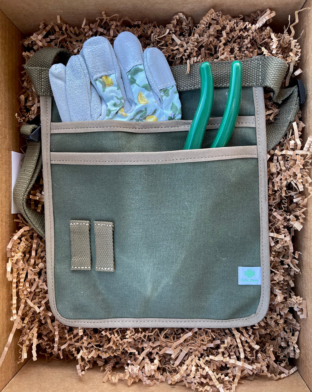 Gardening Gift Box - Gloves, Belt and Pruners
