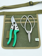 Load image into Gallery viewer, Garden Gift Box - The Sharps (Pruners, Scissors and Belt)