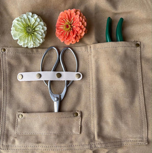 Gardening Apron - Waxed Canvas Apron with Pockets - The Celtic Farm