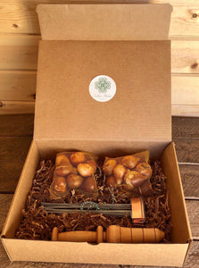 Gardening Gift Box - Fall/Winter Tulip Planting Set (Bulb Planter, Copper Garden Markers and Tulips - The Celtic Farm
