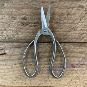 Quality scissors for garden tasks